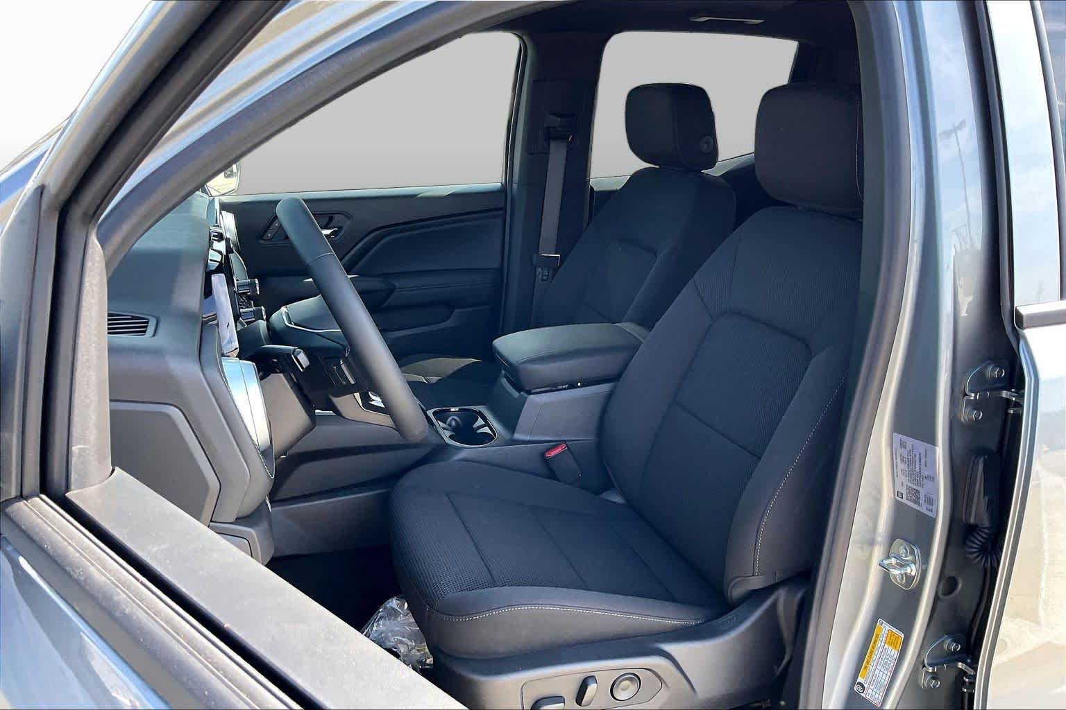 2026 Chevrolet Colorado LT - Photo 10