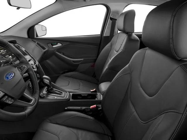 Used 2017 Ruby Red Metallic Tinted Clearcoat Ford SE image 12