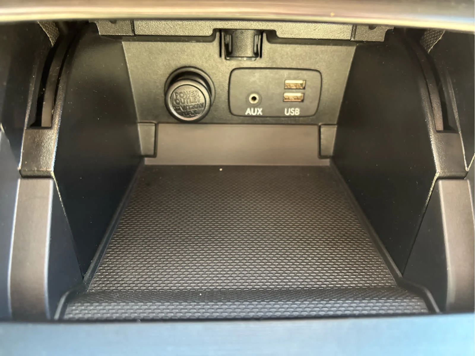 Used 2018 Wilderness Green Metallic Subaru Limited image 18