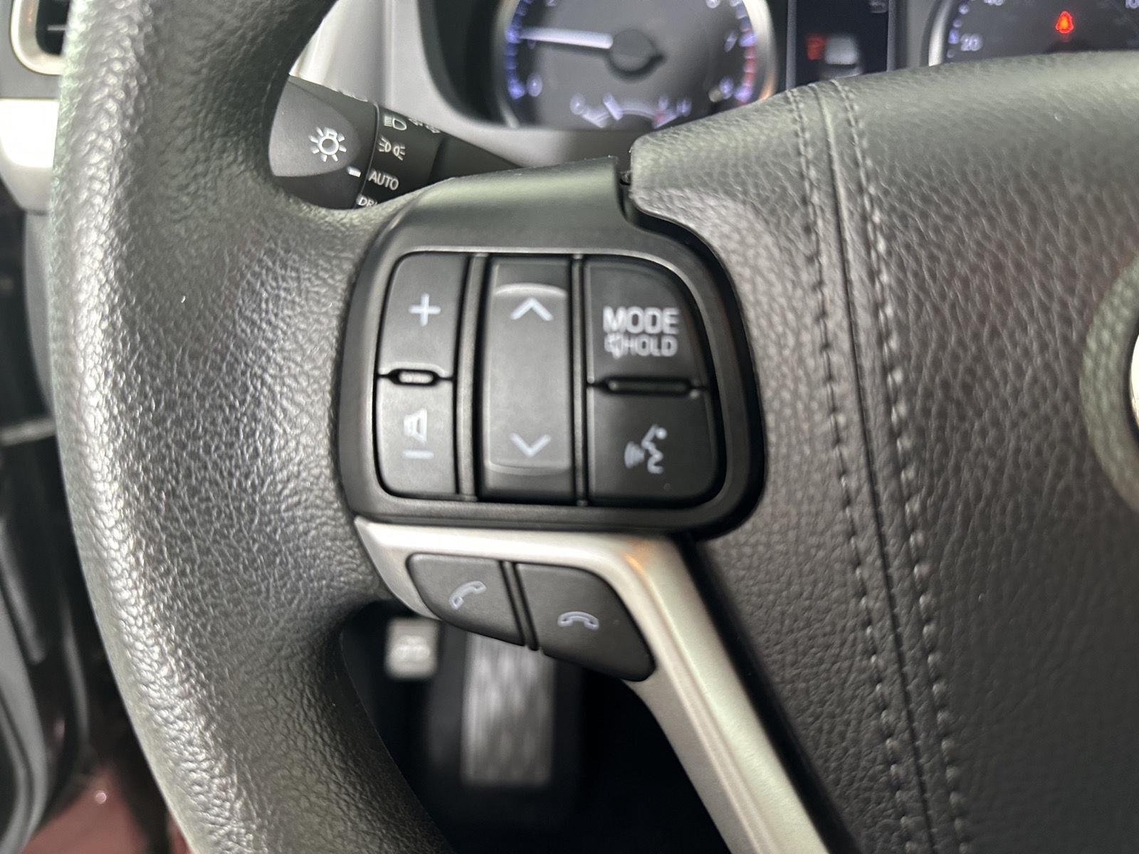 Used 2019 Ooh La La Rouge Mica Toyota LE image 25