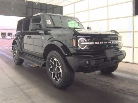 Used 2025 Shadow Black Ford Outer Banks image 4