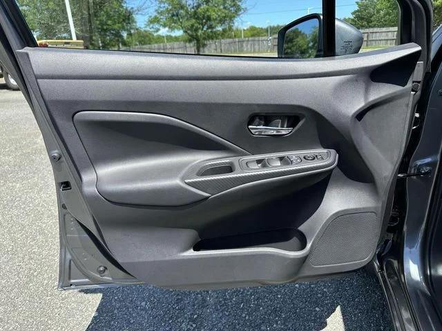 2025 Nissan Versa Sedan SV - Photo 14