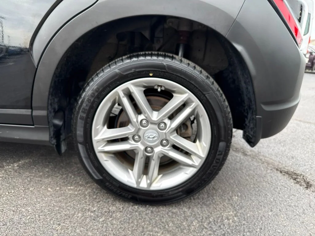 Used 2023 Abyss Black Pearl Hyundai SE image 42