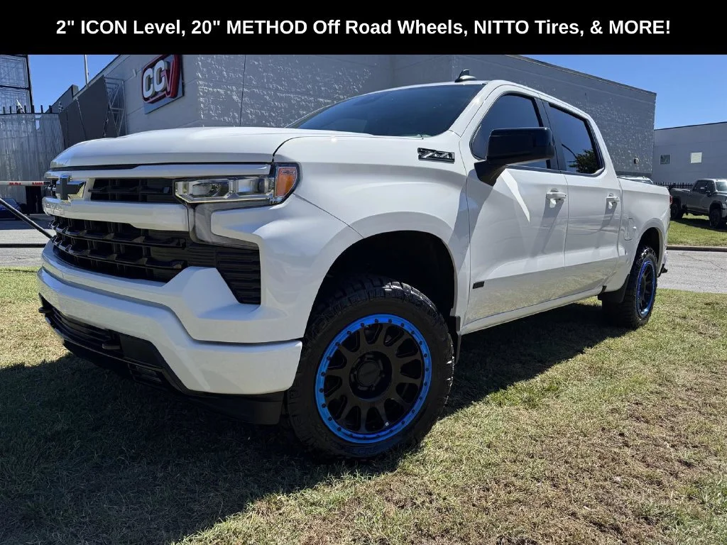 New 2026 Summit White Chevrolet RST image 1