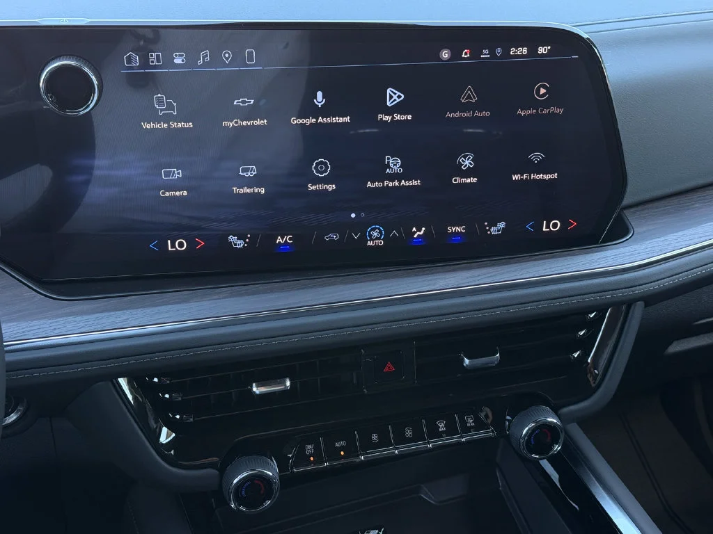 2027 Chevrolet Tahoe Z71 - Photo 18