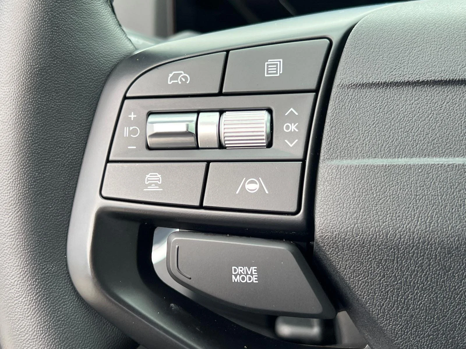Used 2025 Interstellar Gray Kia EX image 24
