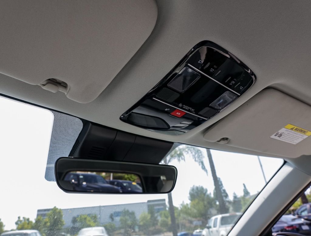 Used 2025 Gray Hyundai SEL image 31