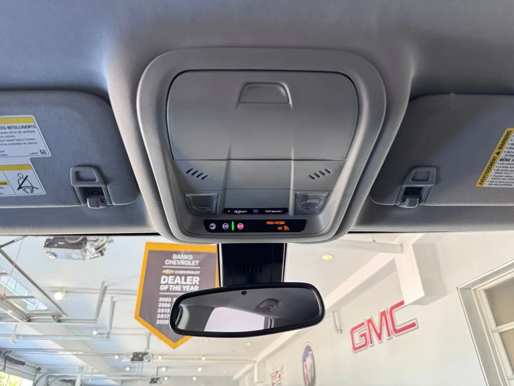 2024 GMC Terrain SLE - Photo 25