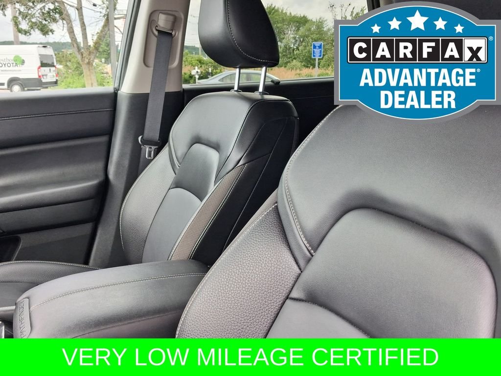 Used 2024 Gray Nissan SL image 17