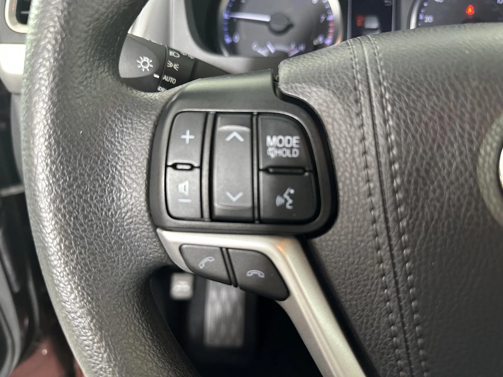 Used 2019 Ooh La La Rouge Mica Toyota LE image 25