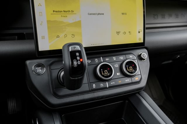 New 2026 Woolstone Green Land Rover S image 28