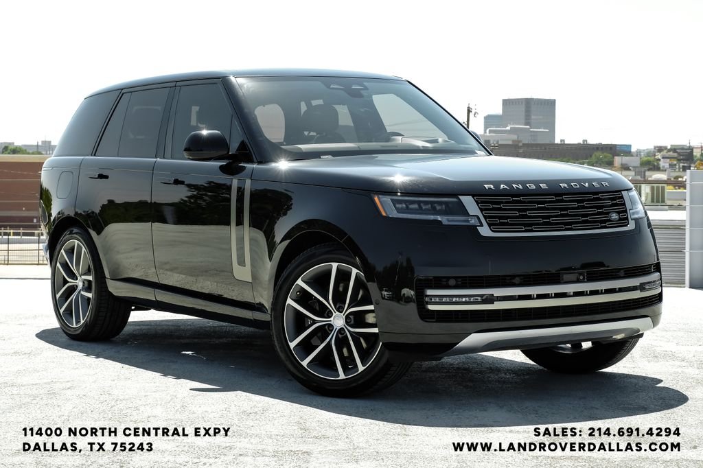 Certified Used 2024 Black Land Rover SE image 4