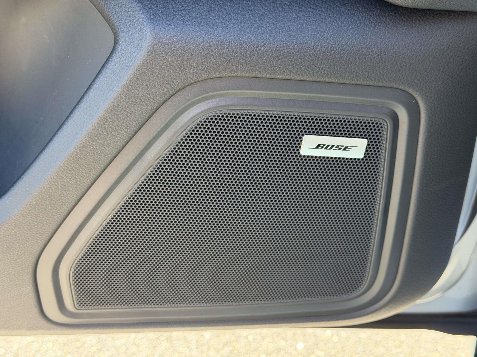 2026 Porsche Macan - Photo 19