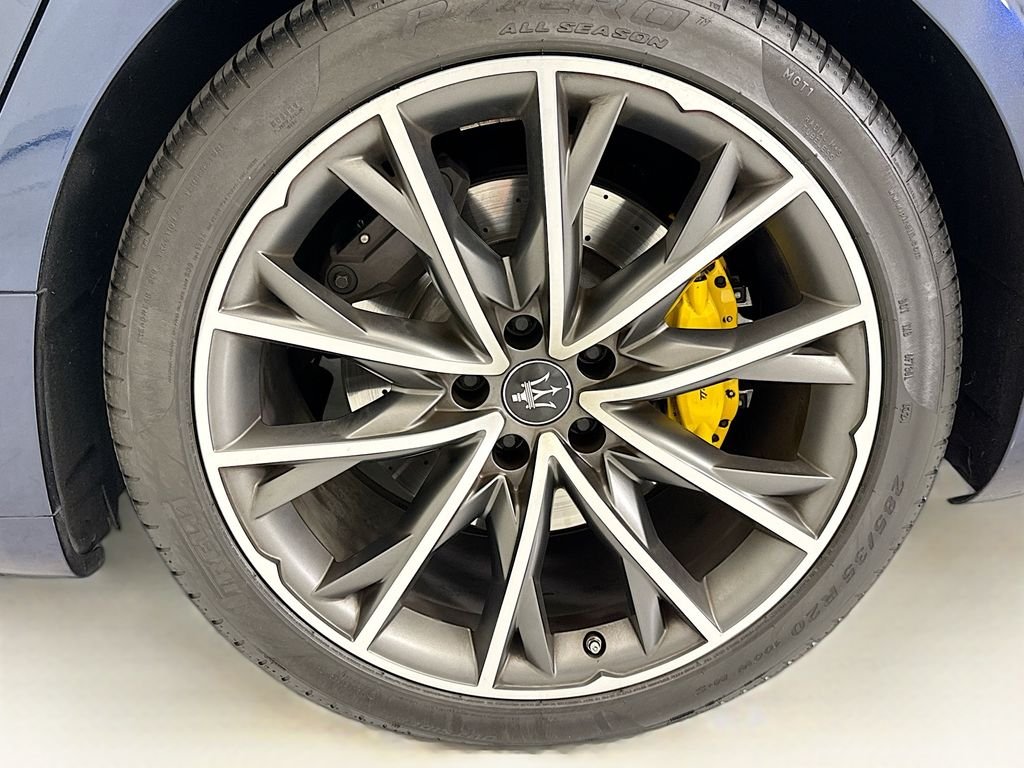 Used 2023  Maserati Modena image 30
