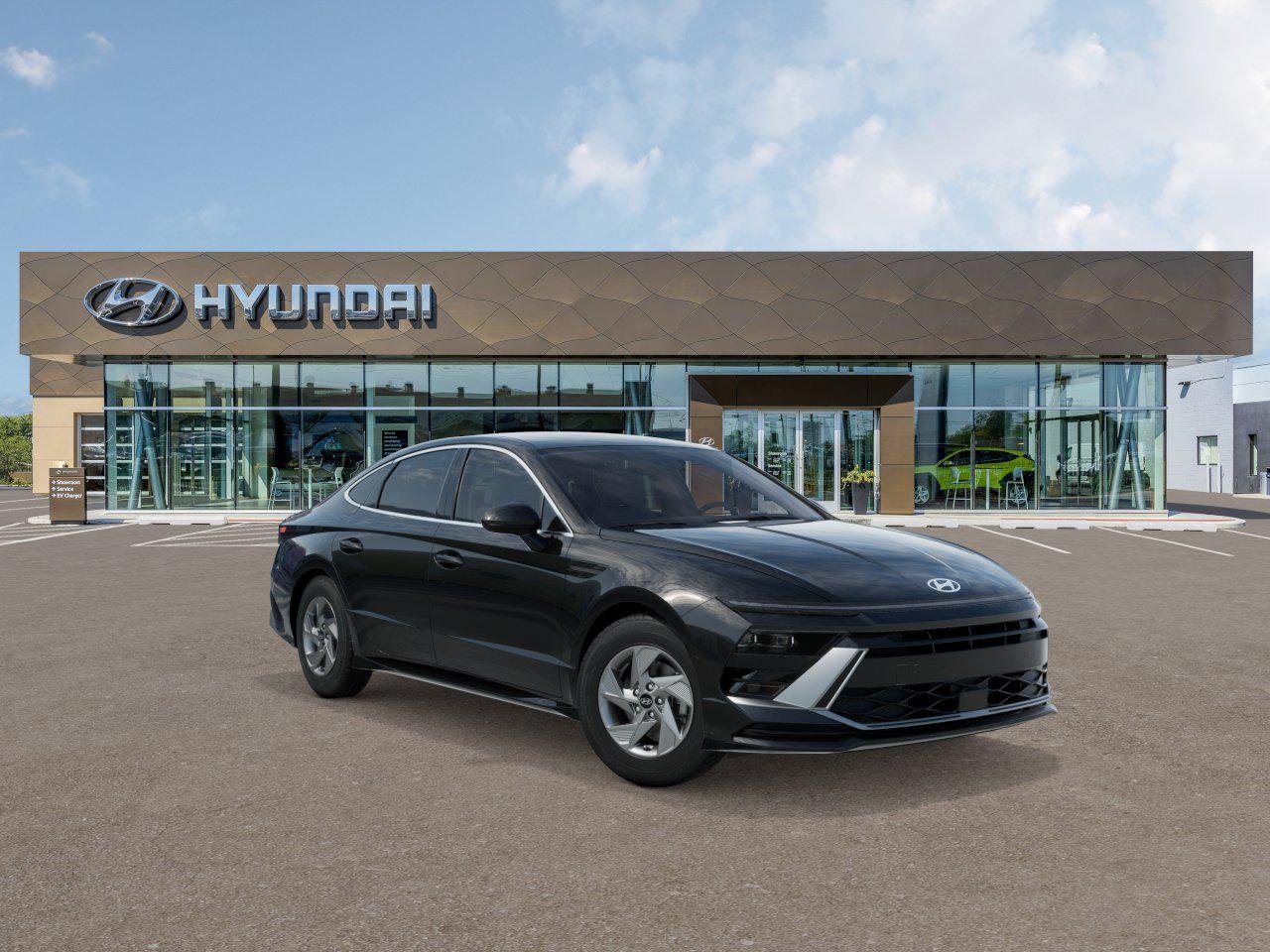 New 2026 Abyss Black Hyundai SE image 2