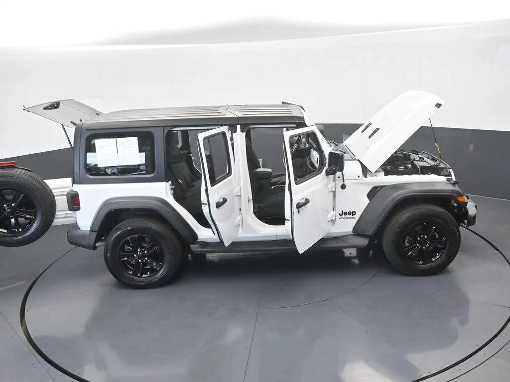 Used 2022 Bright White Clearcoat Jeep Unlimited Sport Altitude image 71
