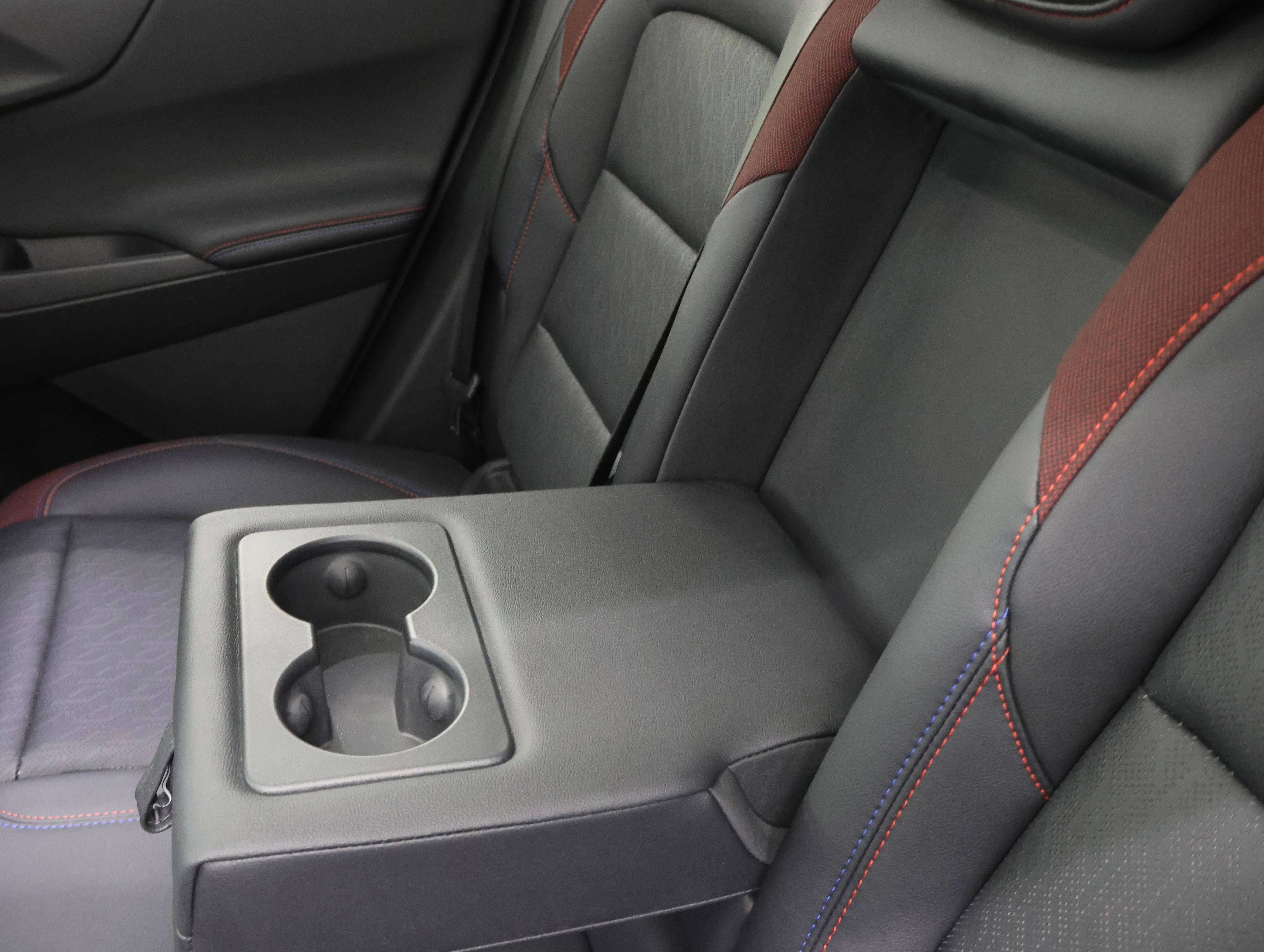 Used 2025 Reef Blue Metallic Chevrolet RS image 40