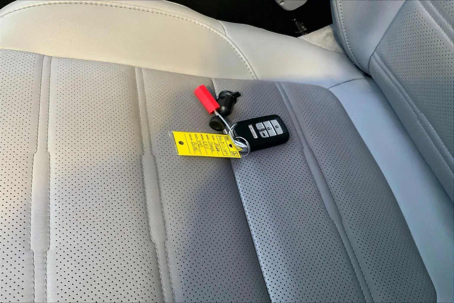 Used 2022 Obsidian Blue Pearl Honda Touring image 13