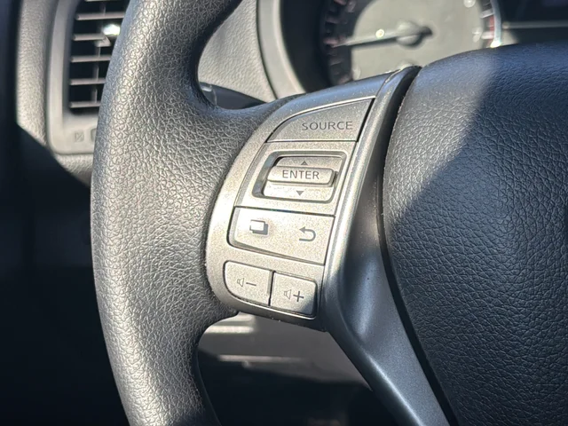 Used 2015 Blue Nissan 2.5 S image 16