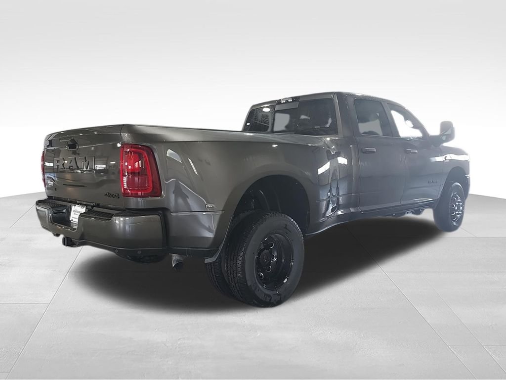 New 2026 Granite Crystal Metallic Clearcoat RAM Big Horn image 8