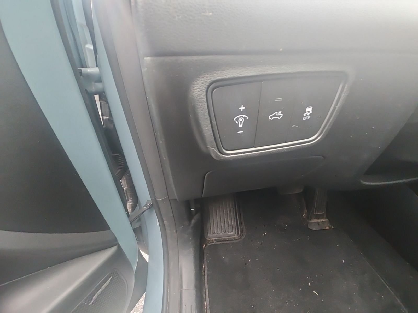 Used 2023 Blue Hyundai Limited image 10
