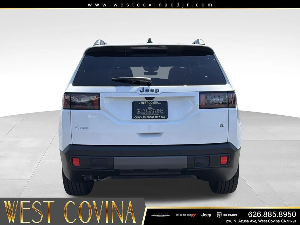 New 2026 Bright White Clear-Coat Exterior Paint Jeep  image 9