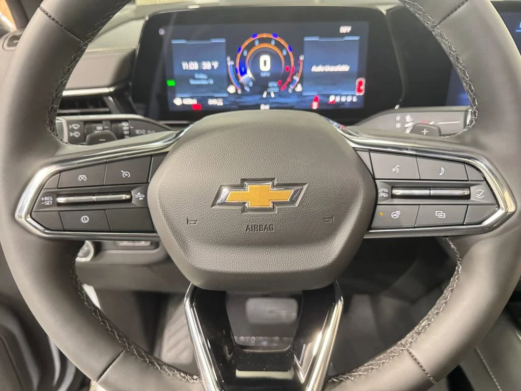 New 2026 Polar White Tricoat Chevrolet Premier image 18