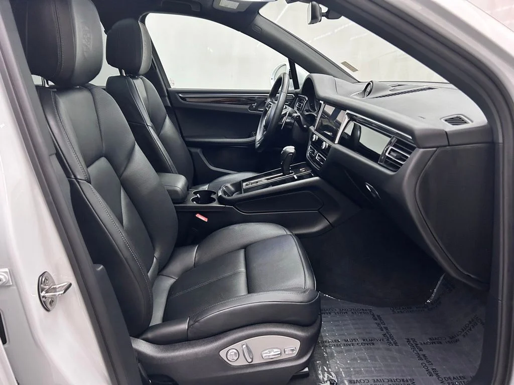 Used 2024 White Porsche  image 17