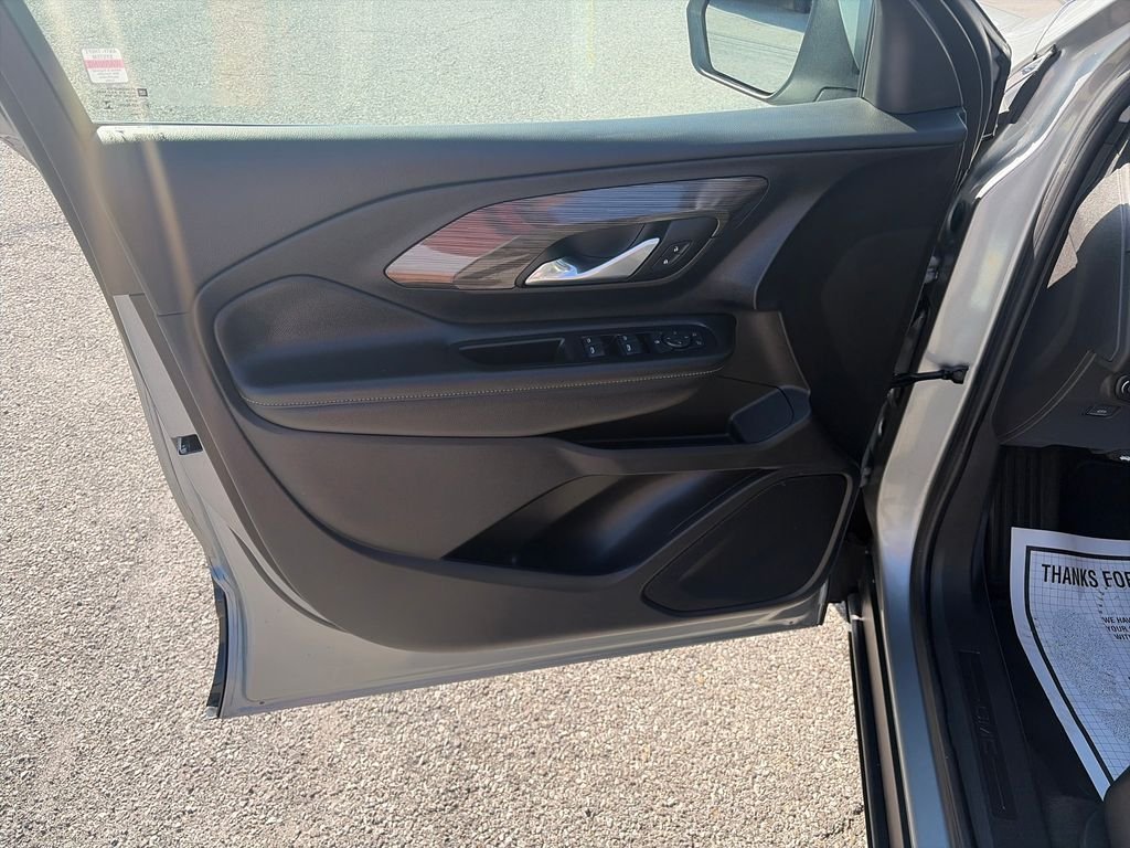 Used 2024 Silver GMC SLE image 11