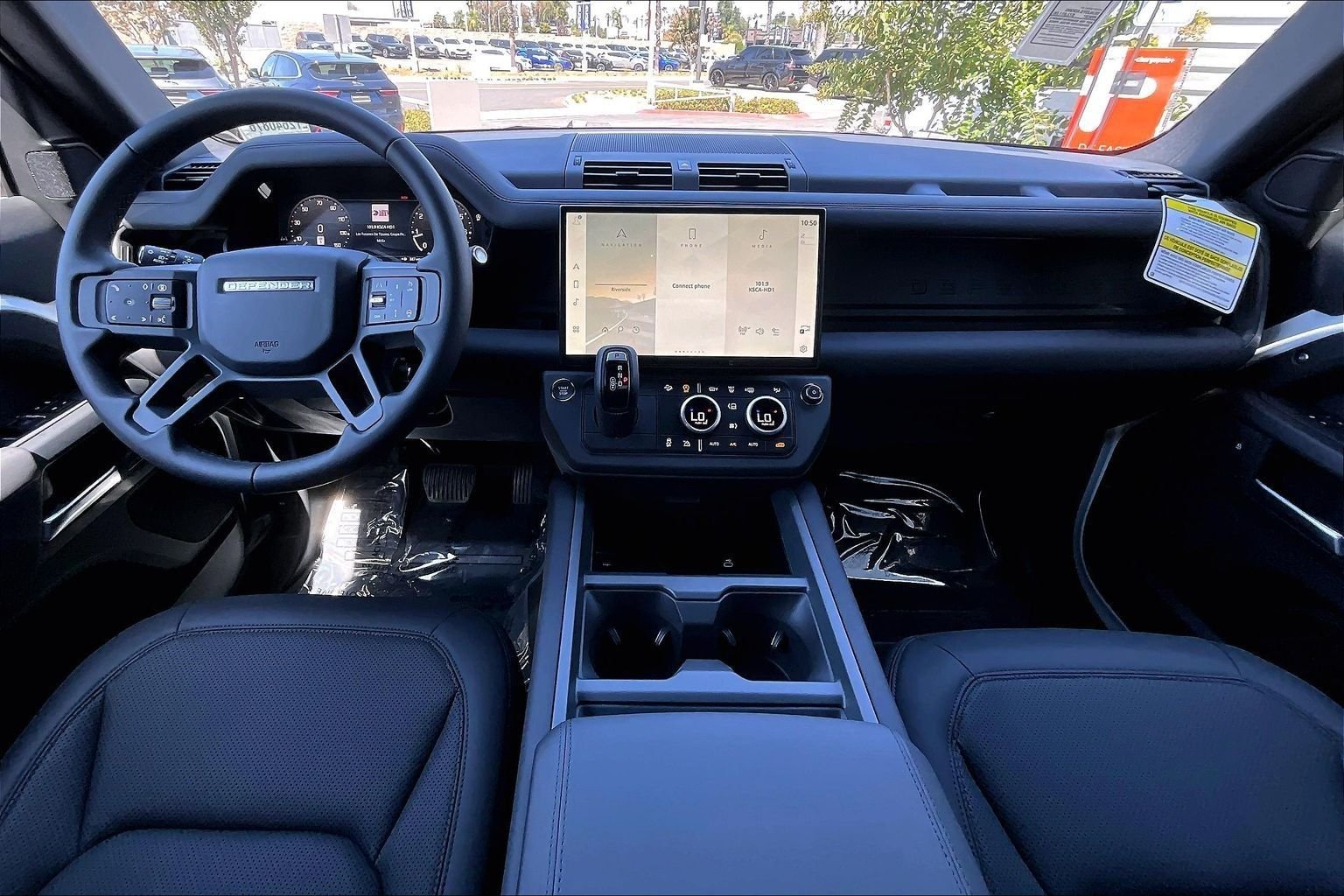 New 2026 Fuji White LAND ROVER S image 5