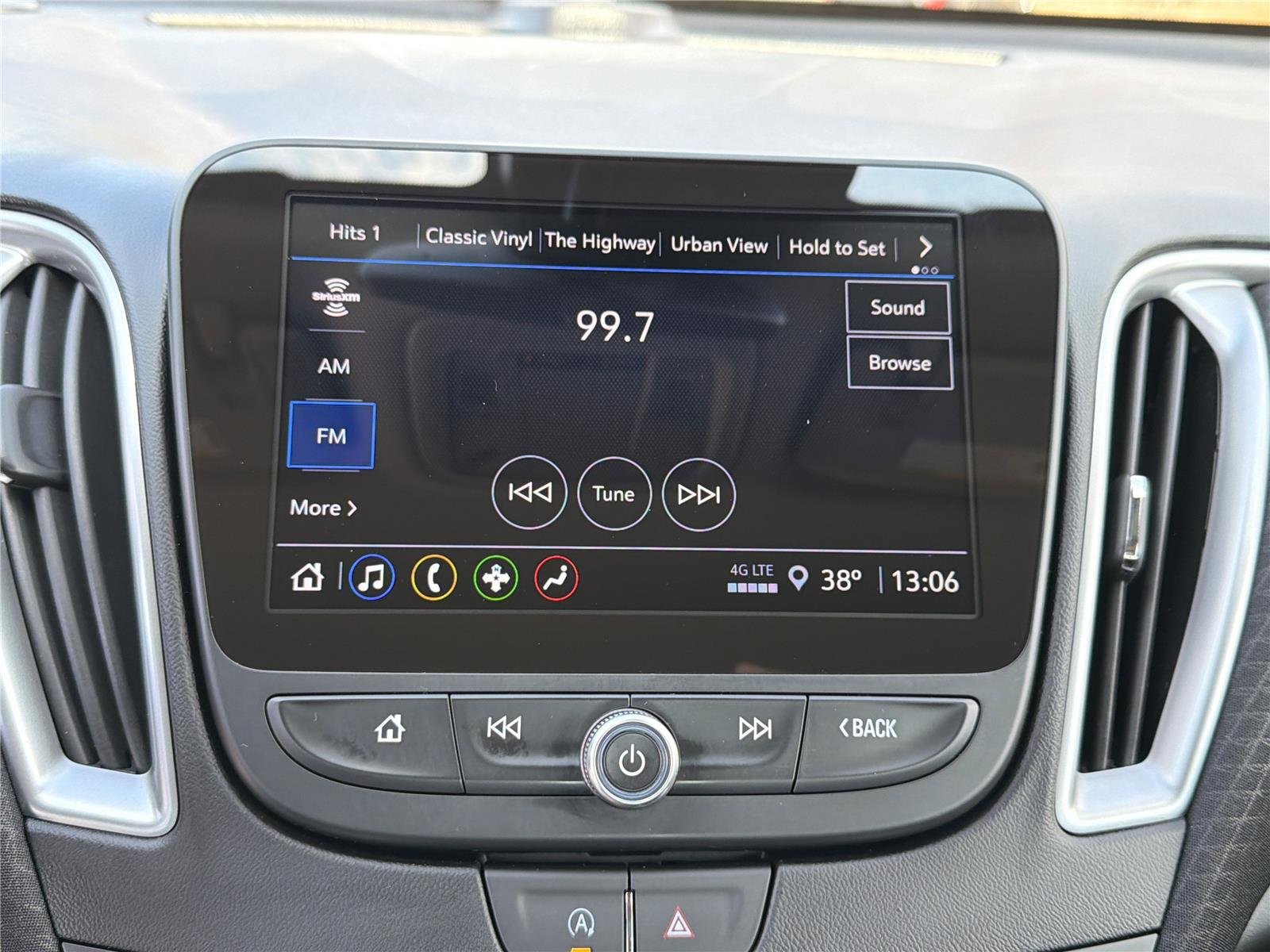 Used 2025 Mosaic Black Metallic Chevrolet LT image 4