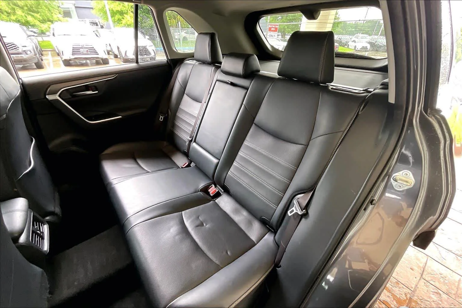 Used 2020 Magnetic Gray Metallic Toyota Hybrid Limited image 19