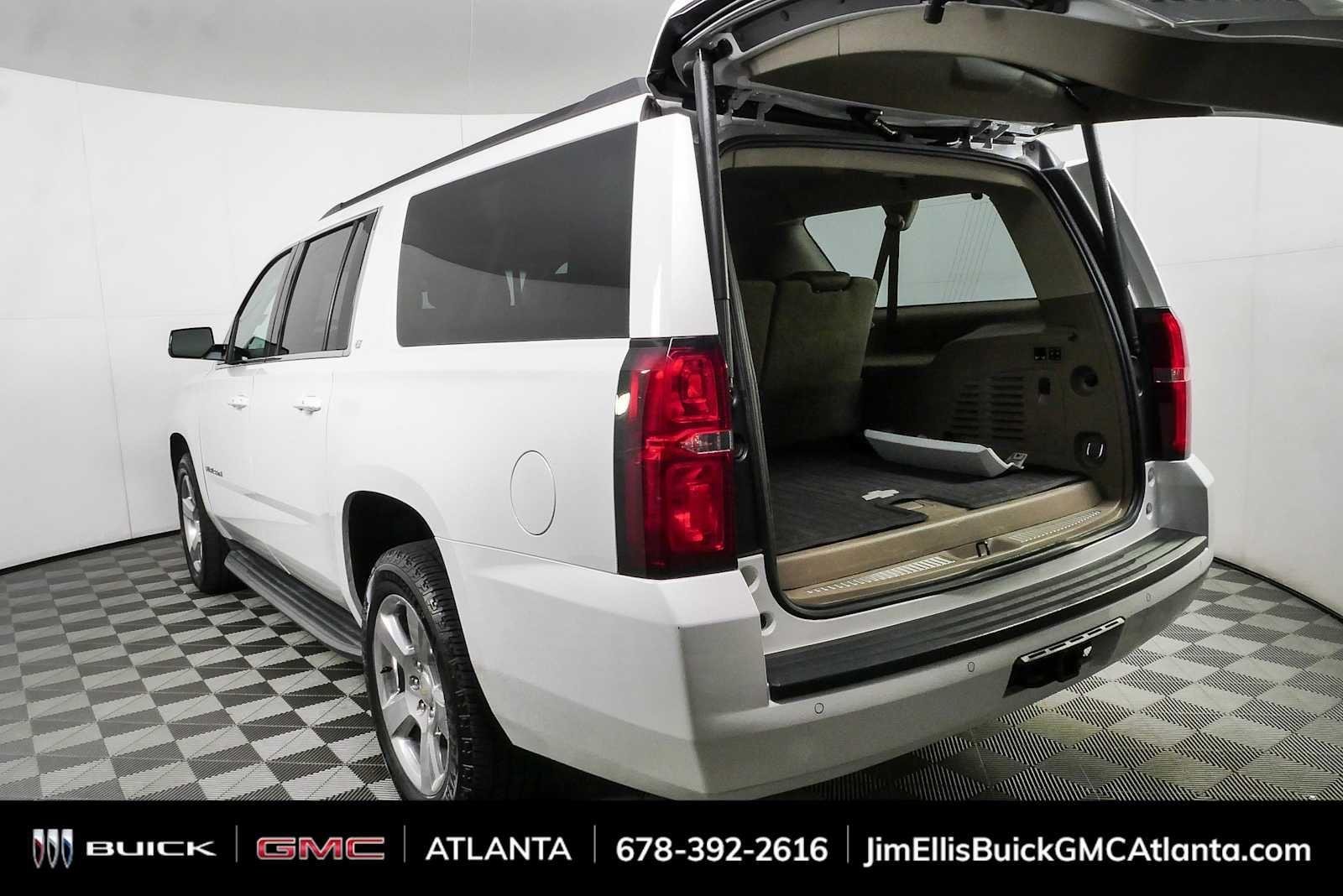 Used 2016 IRIDESCENT PEARL TRICOAT Chevrolet LT image 35