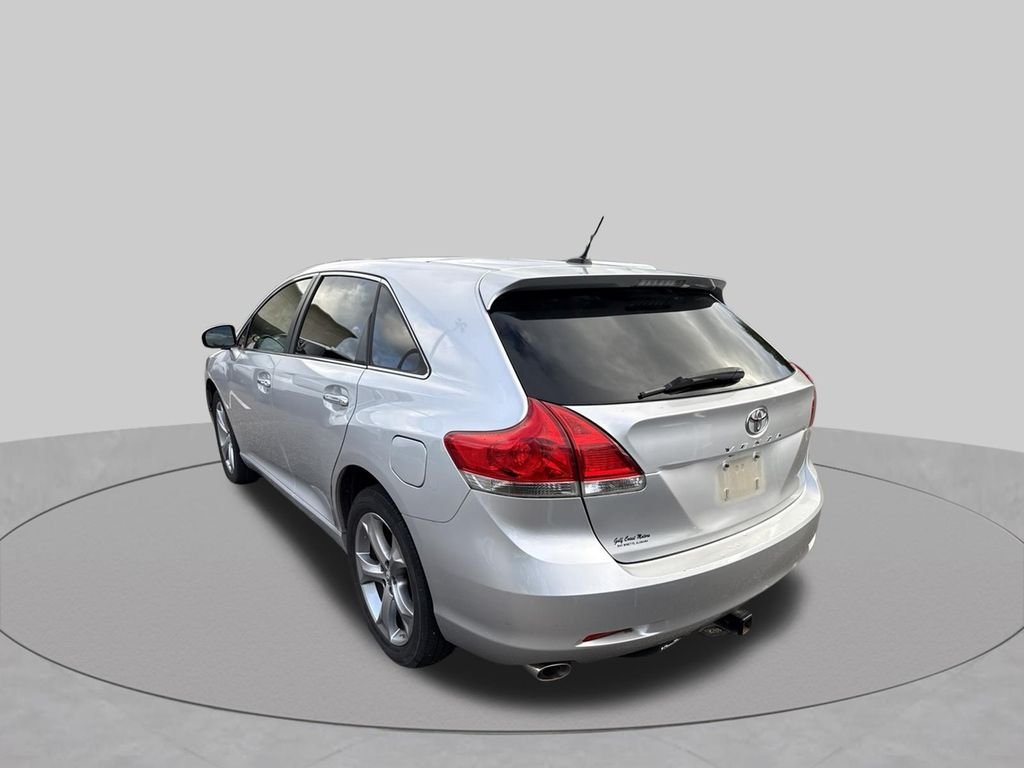 Used 2009 Silver Toyota Base image 8