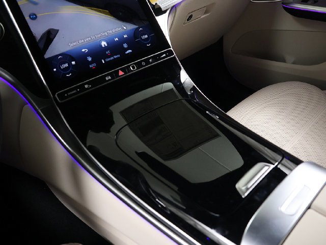 New 2027 Obsidian Black Metallic Mercedes-Benz GLC 300 image 49