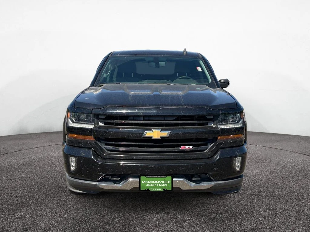 Used 2017 Black Chevrolet LT image 8