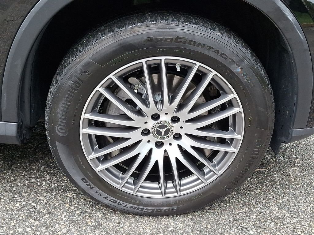 Used 2023 Black Mercedes-Benz GLC 300 image 8