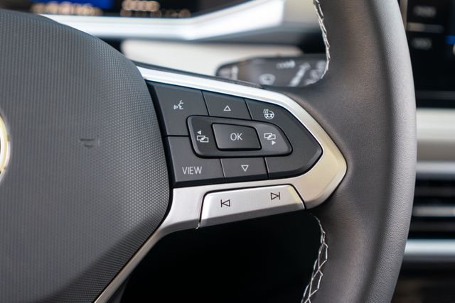 2025 Volkswagen Taos SE - Photo 29