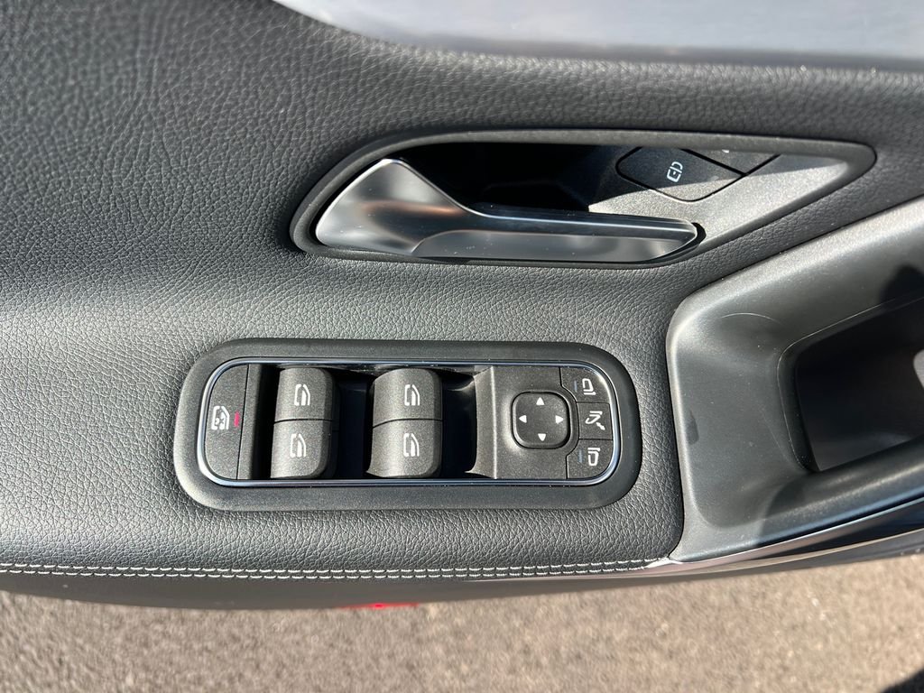 Certified Used 2025 Black Mercedes-Benz CLA 250 image 11