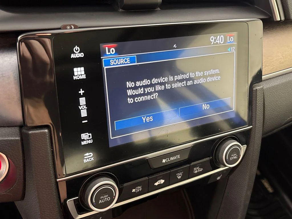Used 2018  Honda EX-L image 30