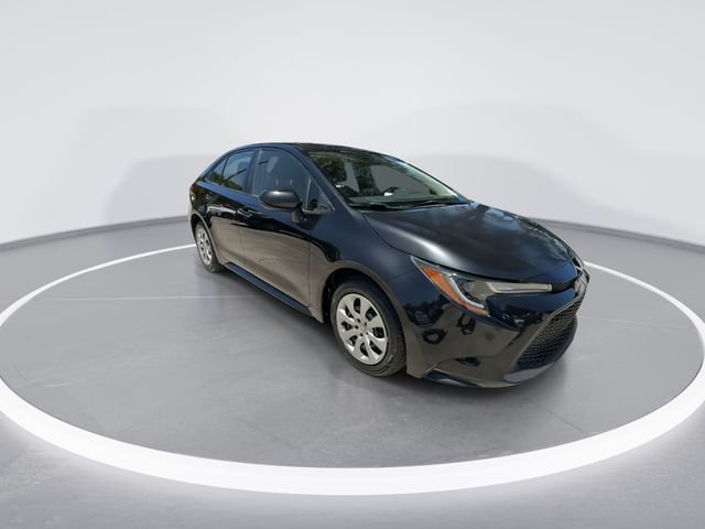 Used 2022 Toyota Corolla LE with VIN JTDEPMAE5NJ199406 for sale in North Miami, FL