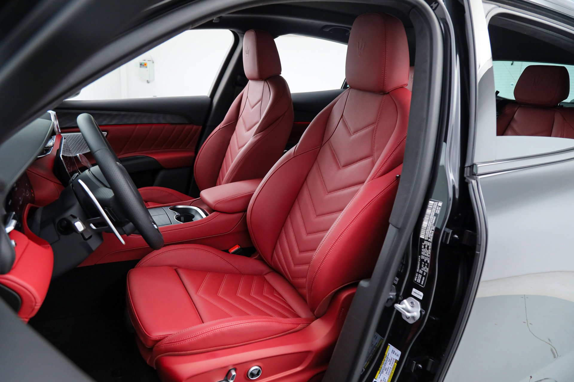 2026 Maserati Grecale Modena V6 - Photo 18