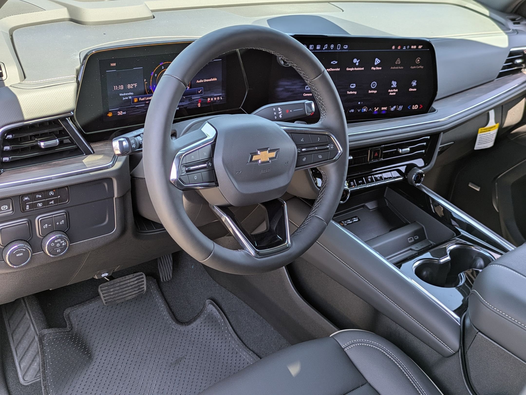 2025 Chevrolet Tahoe Premier - Photo 10