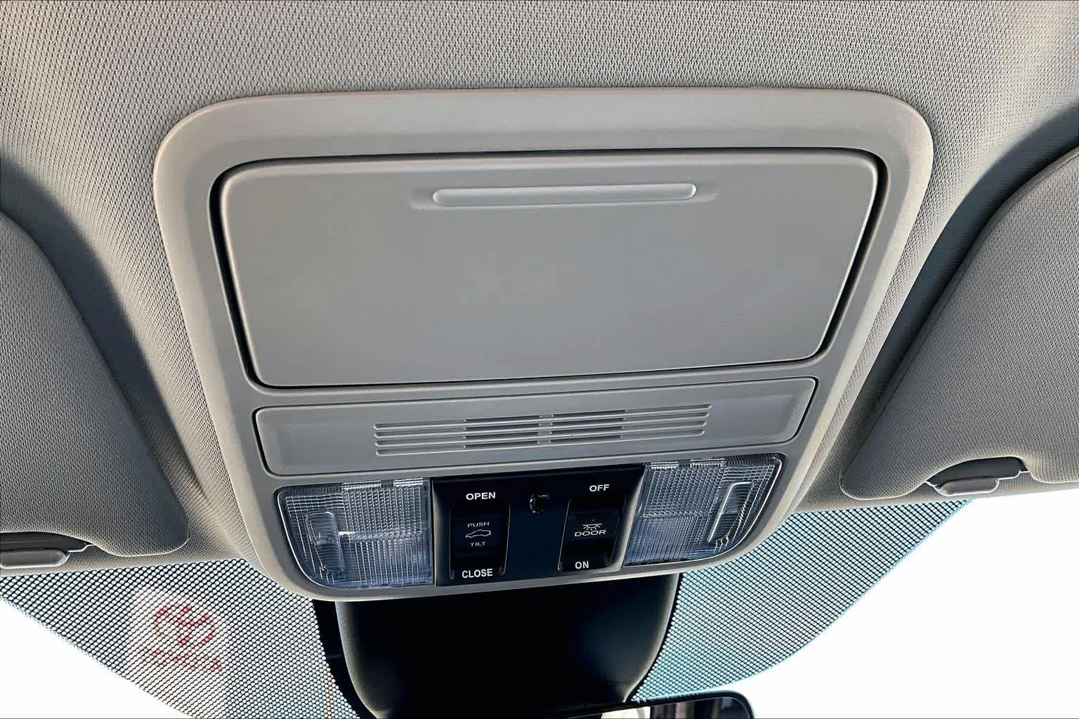 2026 Honda Odyssey EX-L - Photo 15