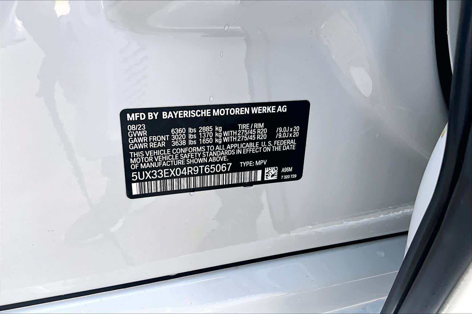Used 2024 Mineral White Metallic BMW xDrive40i image 29
