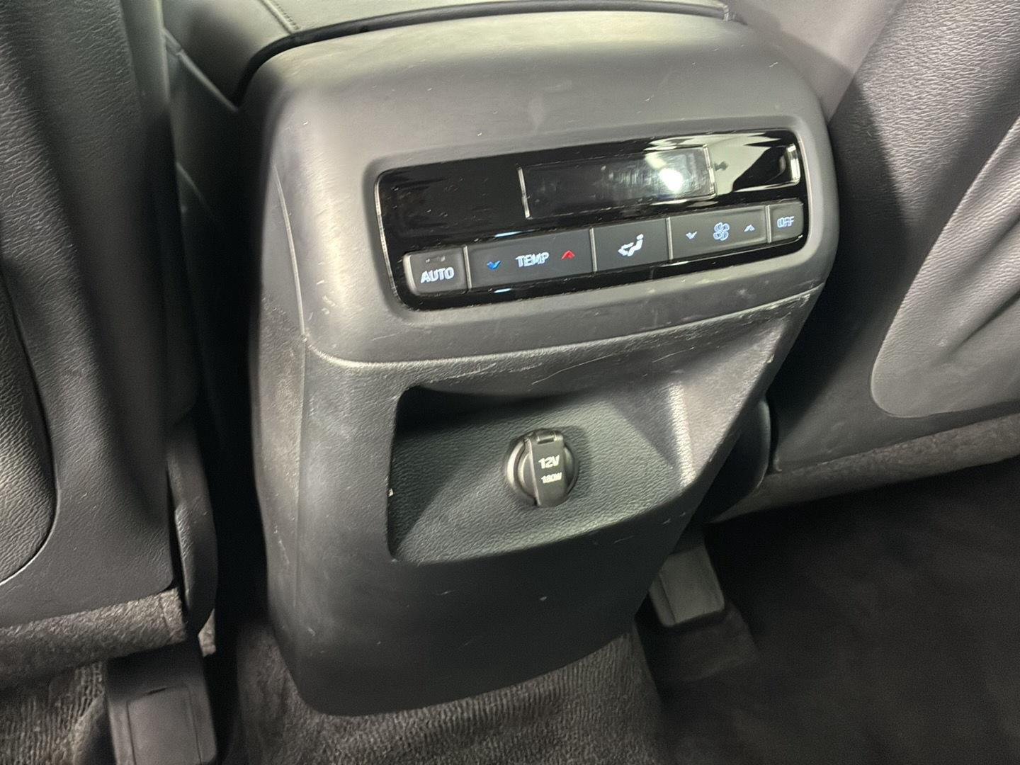 Used 2025 Moonlight Cloud Hyundai SEL image 19