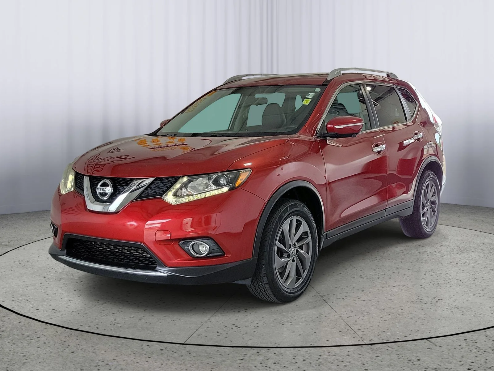Used 2016 Red Nissan SL image 4