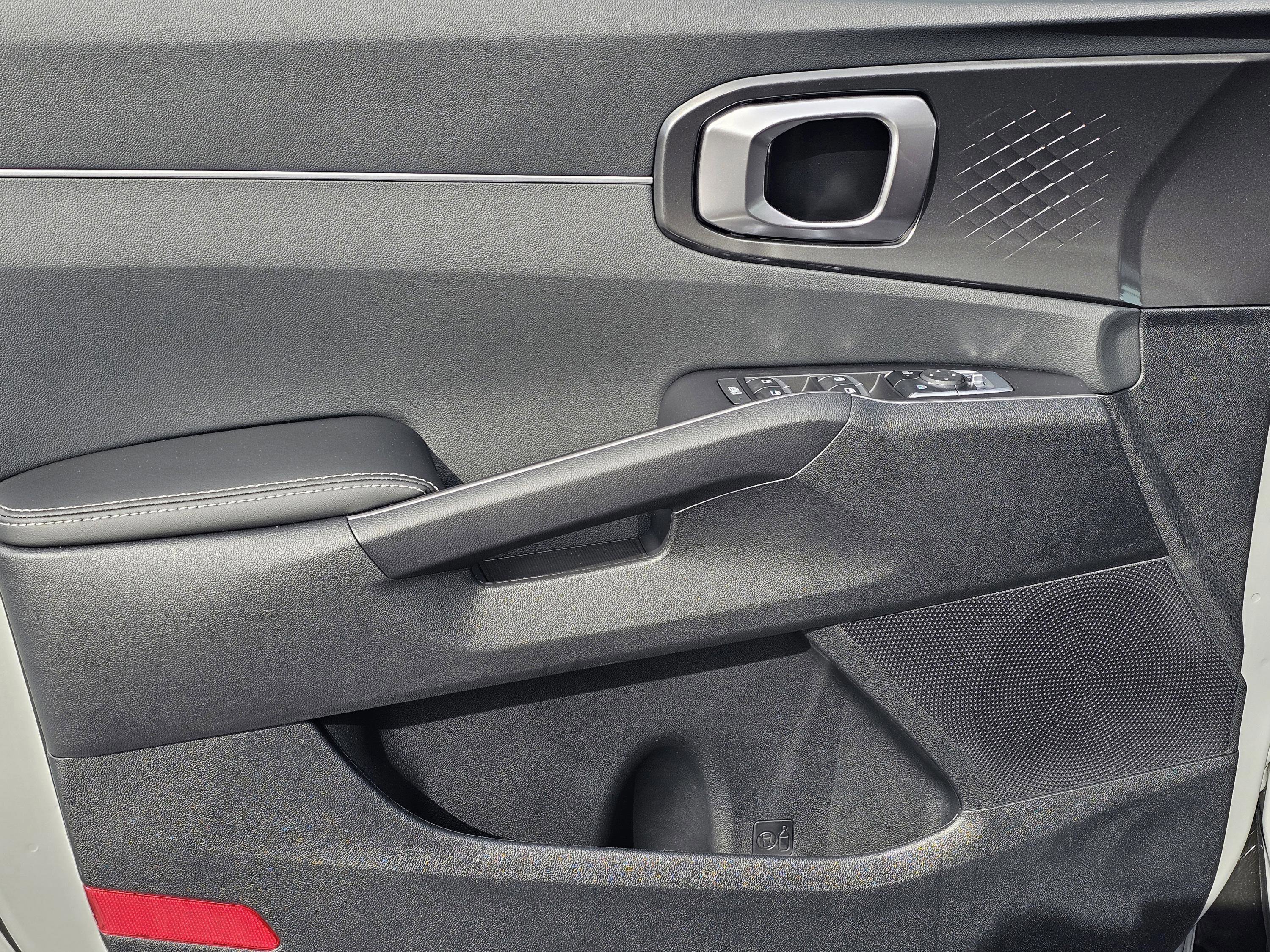 New 2026 Wolf Gray Kia S image 14