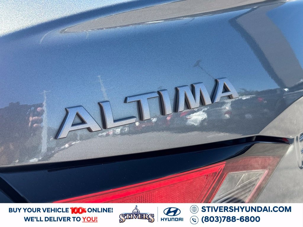 2025 Nissan Altima SV - Photo 14