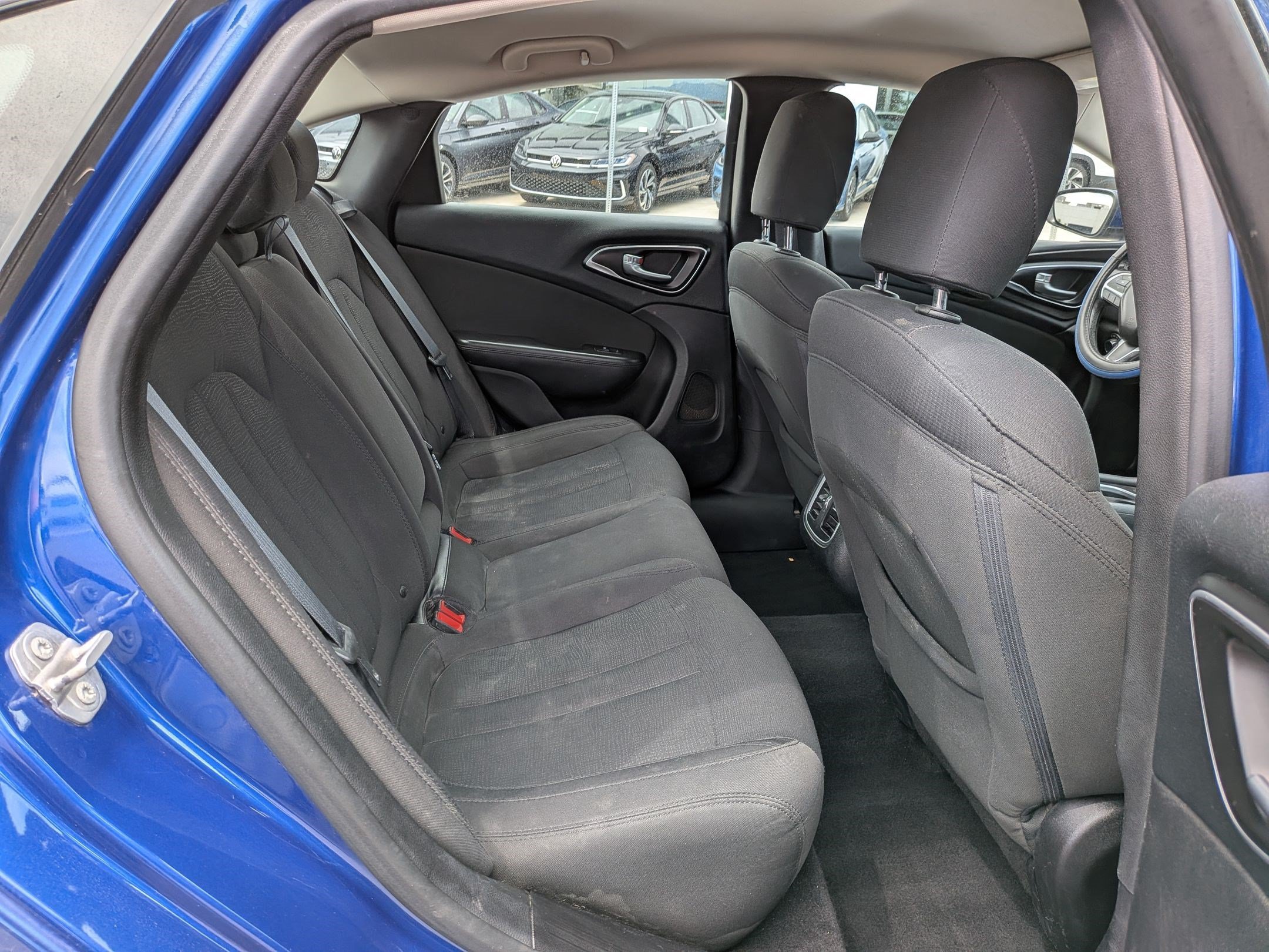 Used 2016 Vivid Blue Pearlcoat Chrysler Limited image 28